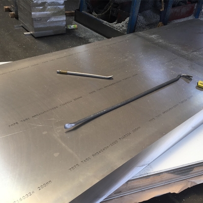 Harga yang bagus China Alloy Aluminium Plate 1100 1050 1060 1070 3003 5052 5083 6061 7075 dengan Layanan Pemotongan dan Pengelasan Lembar Aluminium on line