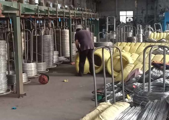 Harga yang bagus 410 Grade Anti Korosi 6.0mm Batang Kawat Baja Tahan Karat on line